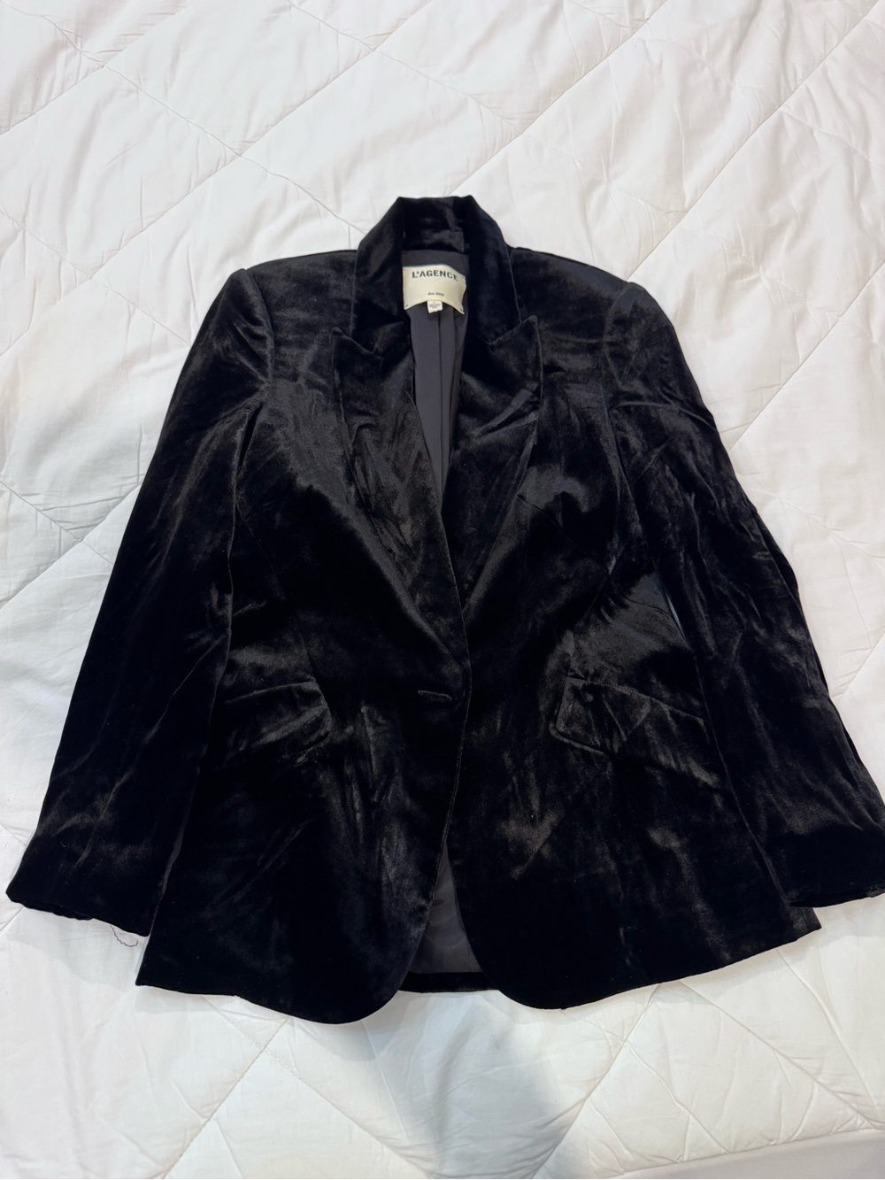L'AGENCE Black Velvet Tailored Blazer